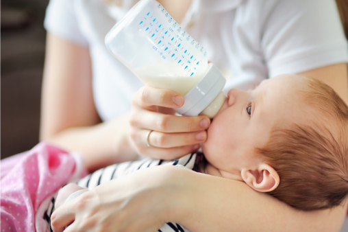 How to Transition From Breastmilk to Formula?